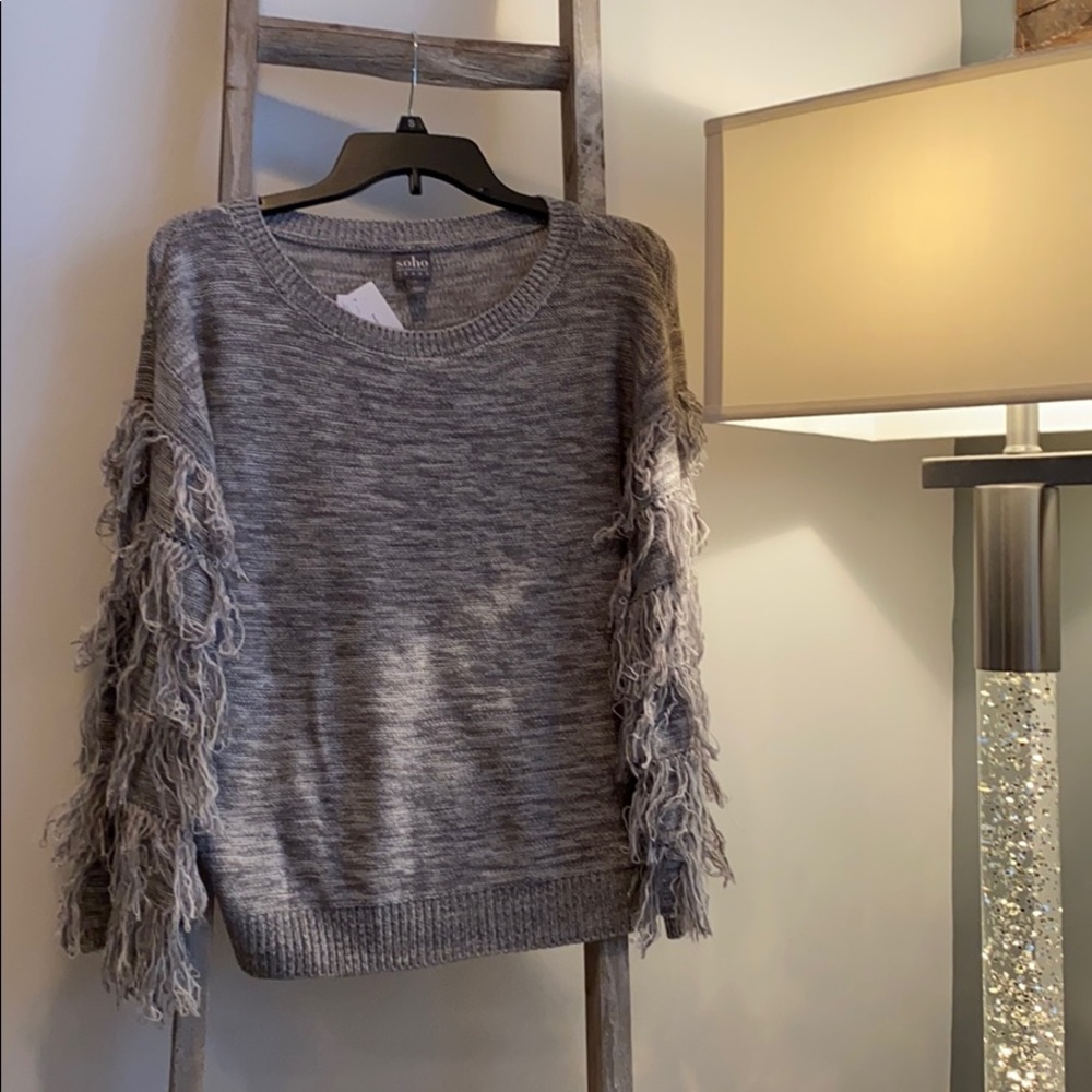 NEW YORK AND COMPANY sweater